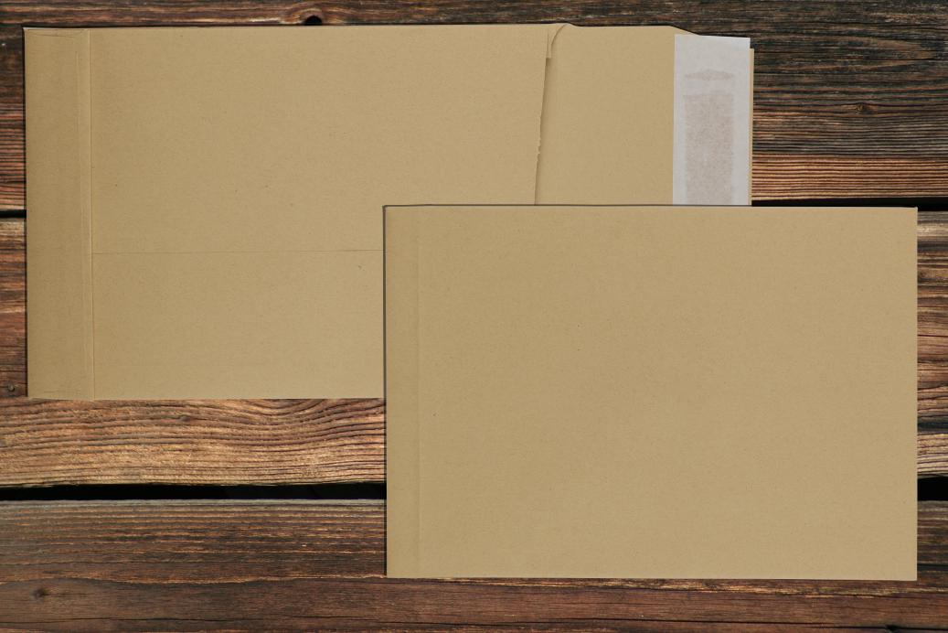 Faltentaschen C5 162x229 mm Haftklebend Braun 120 g/qm Falte 25 mm